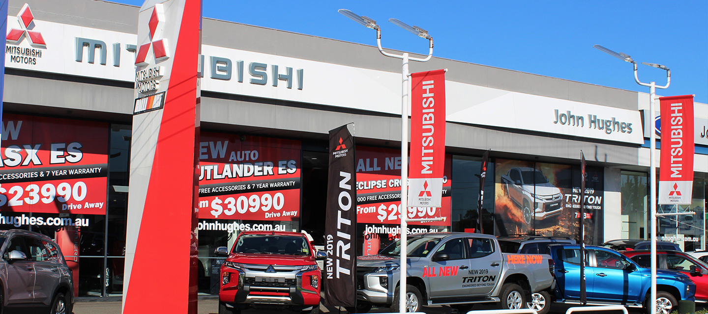 Best Mitsubishi family cars banner
