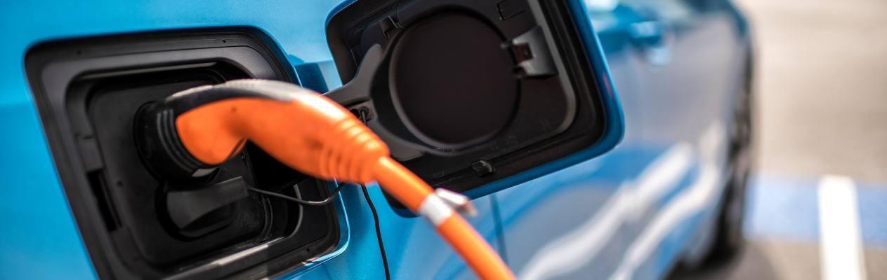 How much does it cost to charge an electric vehicle in WA? banner